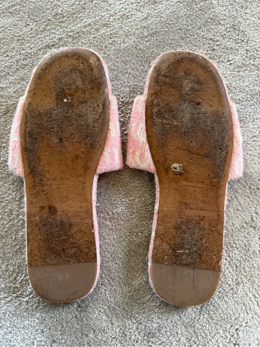 Miu Miu Logo Terry Slides! - Picture 4 of 6
